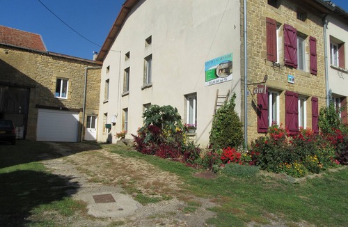 Autreville-Saint-Lambert House | House for rent 68 persons in Autreville St Lambert (Meuse)