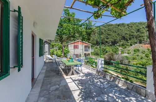 Bogomolje House | House Filip (33731-K1) - Bogomolje