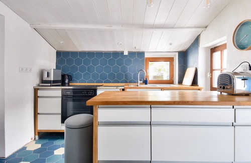 L'Epine House | House for 2 adults - 4 children - 600m beach