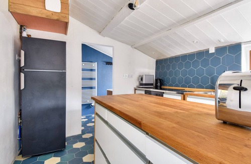 L'Epine House | House for 2 adults - 4 children - 600m beach