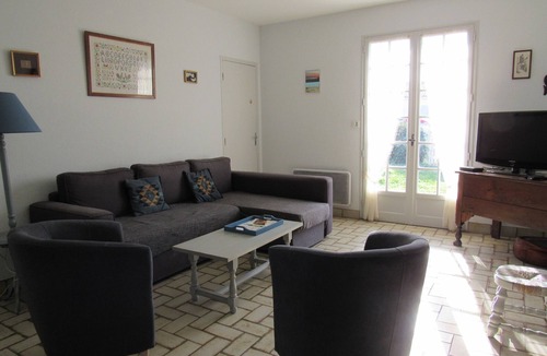La Faute-sur-Mer House | House for 4 near beach, pets allowed