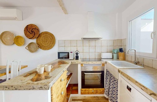 Vergel House | House for 4 persons with private pool, A/C, Wifi