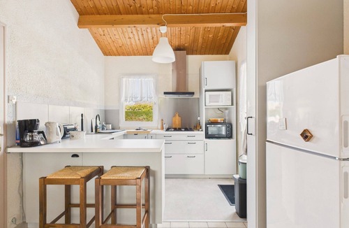 La Chaize-Giraud House | House for 4 with garden and veranda
