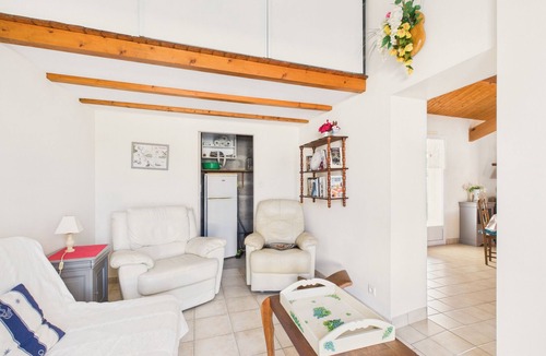 La Chaize-Giraud House | House for 4 with garden and veranda