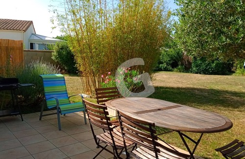 Angles House | House for 4 with private garden and parking, near beach - Angles