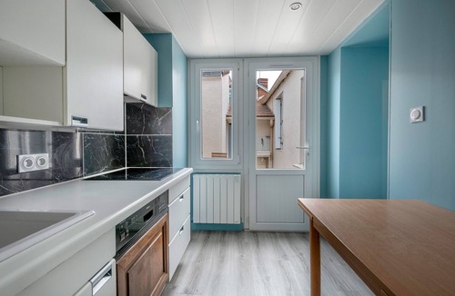 La Rogere Ski Chalet | House for 5 people, 350m from the beach.