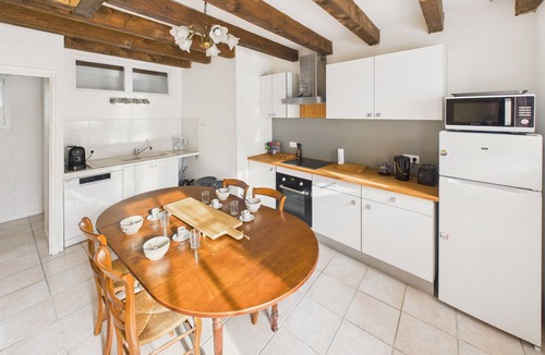 Plazac House | House for 5 – Large Garden & Terrace – Jacuzzi