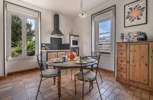 La Rogere House | House for 6 , 270 m from the beach (single storey)