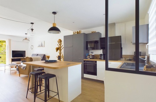 Olonne-sur-Mer House | House for 6 adults/1 child – shared pool