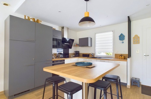 Olonne-sur-Mer House | House for 6 adults/1 child – shared pool