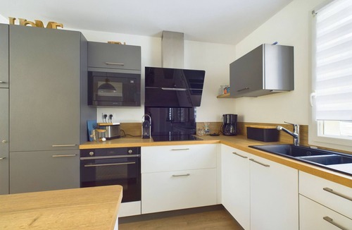 Olonne-sur-Mer House | House for 6 adults/1 child – shared pool