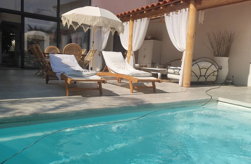 Sant-Vicens House | House for 6 people, 3 bedrooms, 2 bathrooms, 3 WCs, swimming pool, air conditioning and mosquito nets.