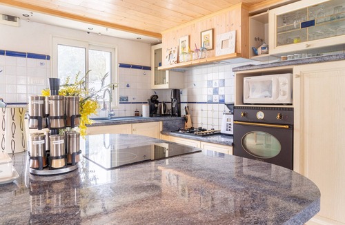 L'Epine Ski Chalet | House for 6 - Pool - 750m from the beach