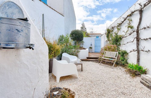 La Gueriniere Ski Chalet | House for 8 - 100 m from the beach - Garden
