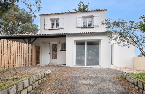 La Bernerie-en-Retz House | House for 8, with jacuzzi 200m from the beach