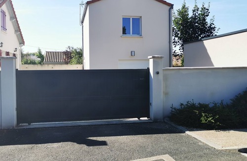Poitiers House | House for a break in Poitou, Pros & tourists