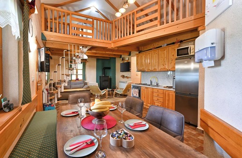 Radoboj House | House for couples and families with jacuzzi, sauna, barbecue, and nature views