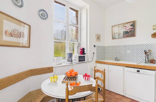 Noirmoutier-en-l'Ile House | House for 10 with garden, 300 m from the beach