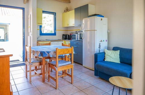 Bourgenay Ski Chalet | House for 4/6 guests – Peaceful stay with terrace & pool – Domaine Saint Martin