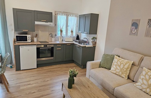 Caumont-sur-Durance House | house for rent.