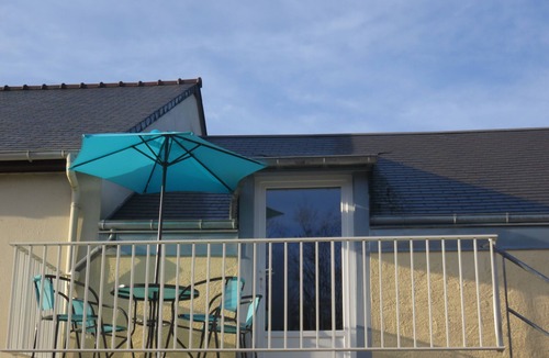 Sache House | HOUSE FOR SEASONAL RENTAL-