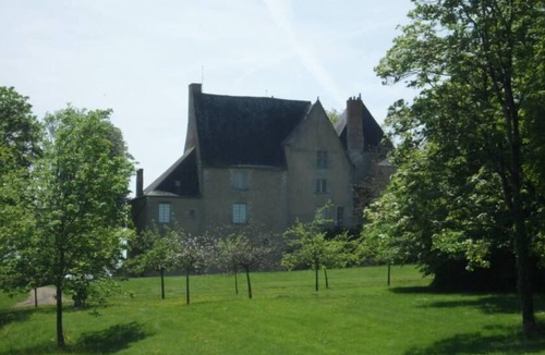 Sache House | HOUSE FOR SEASONAL RENTAL-