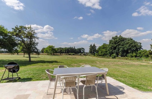 Aix-Villemaur-Palis House | House