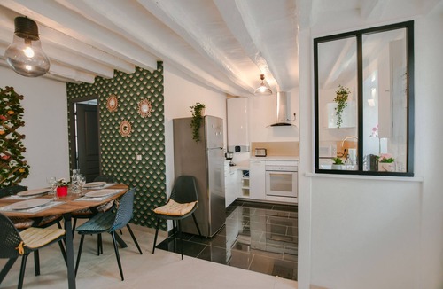 Barbizon House | House