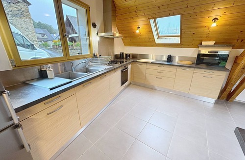 Benque-Dessous-et-Dessus House | House in the heart of the mountains, 5 minutes from Luchon and the ski slopes