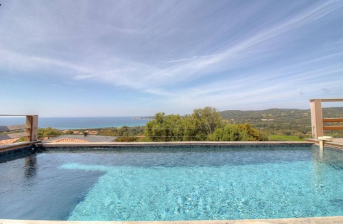 Cargese House | House