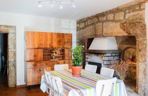 Fau-de-Peyre House | House