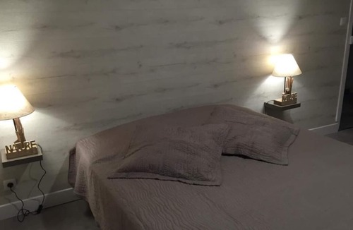 Haybes House | House