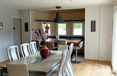 La Riviere-Saint-Sauveur House | House with garden, billiard table and pétanque court