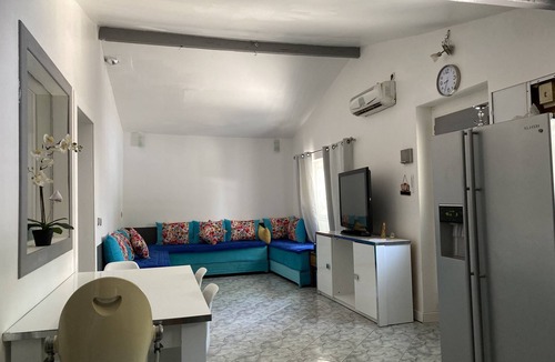 Lambesc House | House