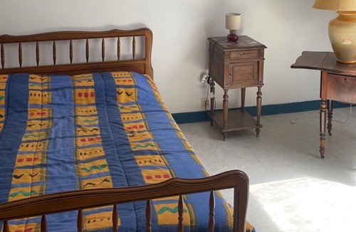 Plogonnec House | House