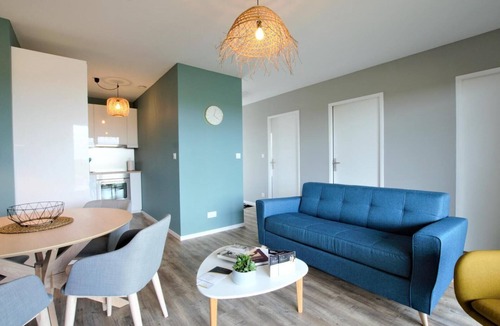 Magnant House | House