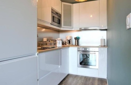 Magnant House | House