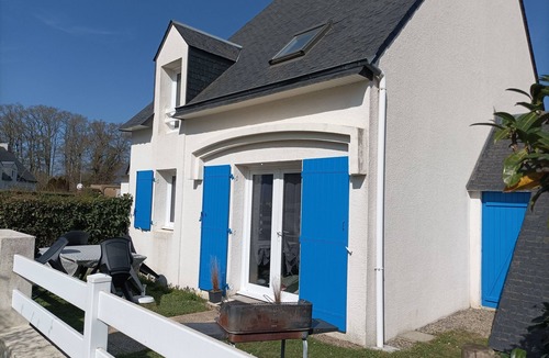 Kerherou House | House