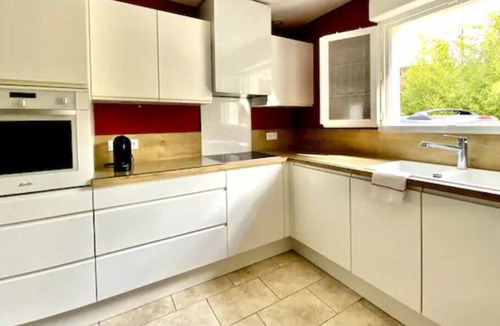 Moulezan Villa | House