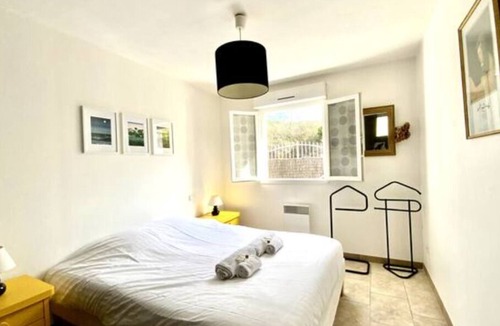 Moulezan Villa | House