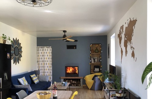 Pays-de-Belves House | House