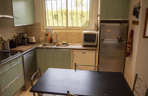 Saint-Etienne-les-Orgues House | House for 10 people, garden with trees, private swimming pool.