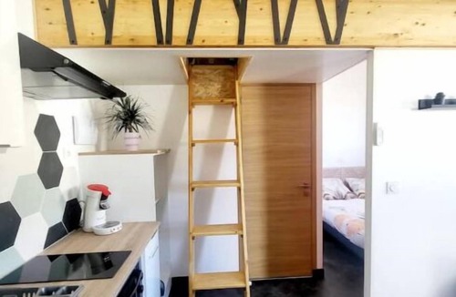 Saint-Leger-sous-Brienne House | House sleeps 4