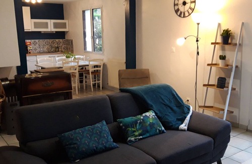 Saint-Mars-sur-la-Futaie House | House