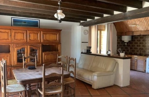 Saint-Polycarpe House | House