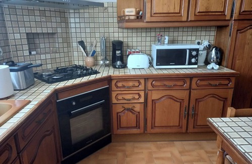 Saint-Vivien-de-Medoc House | House