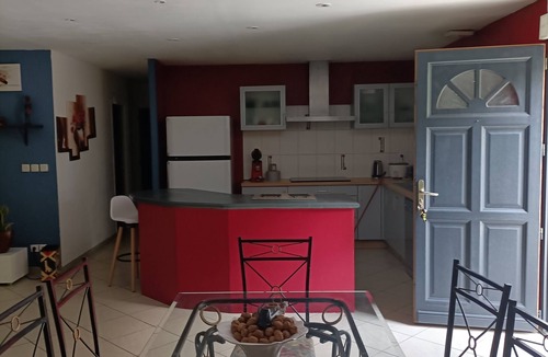 Sainte-Eulalie-en-Royans House | House in the Walnuts