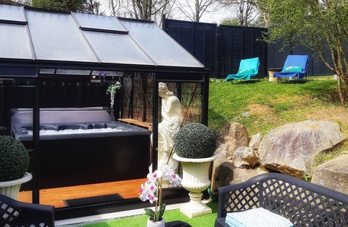 Trevron House | House