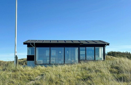 Hirtshals House | House from 1949 with views of lighthouses and sea