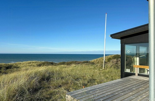 Hirtshals House | House from 1949 with views of lighthouses and sea
